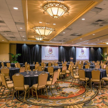 7 Tips For Hosting The Best Corporate Event - Anaheim Majestic Garden Hotel