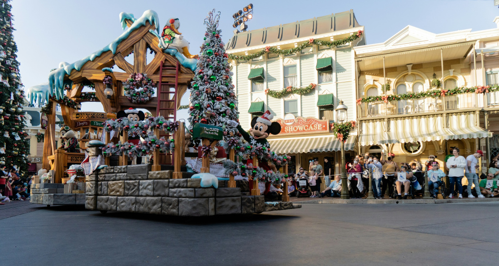 The Best Time to Visit Disneyland® Resort During the Holidays