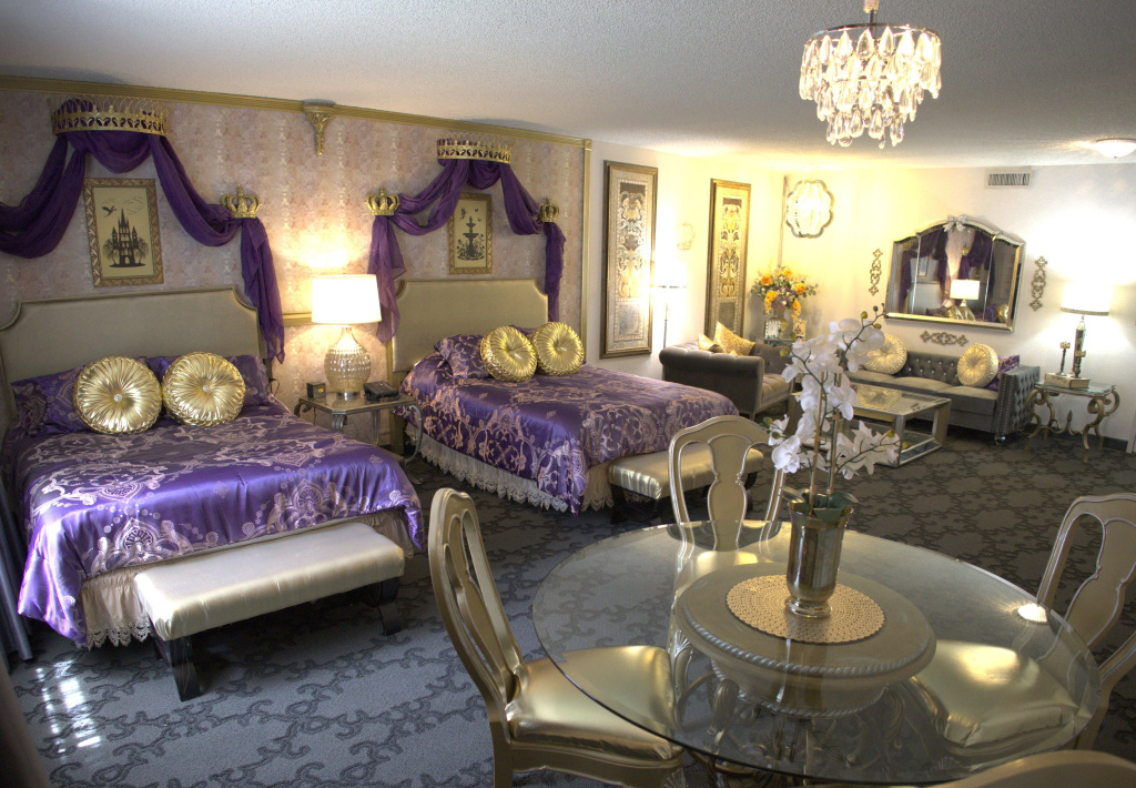 The Royal Crown Suite Experience