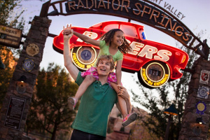 A First-Timer’s Guide to Disneyland® Resort Terms: Rope Drop, Park Hopper, the Hub & More
